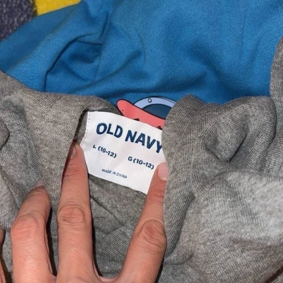BNWOT Old Navy Licensed Hoodies - Picture 4 of 6